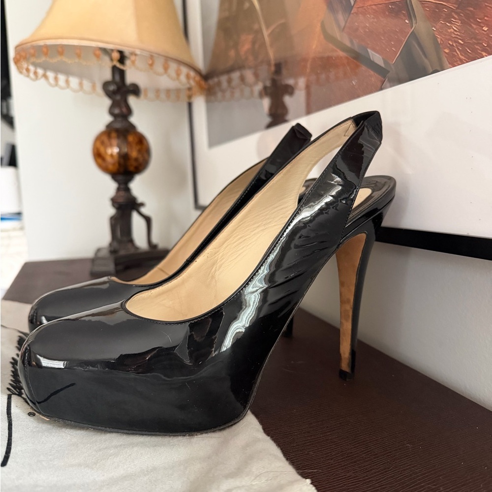 Brian Atwood Black Patent Slingback Pumps  size 8 / 38.5